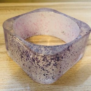 💝FREE WITH PURCHASE! 💝 Purple Lucite Bangle